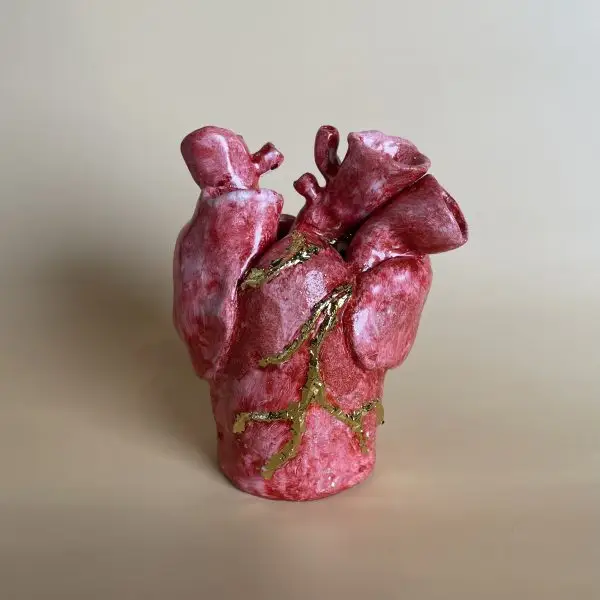 Heart sculpture XLVII by Stephanie Dyrby
