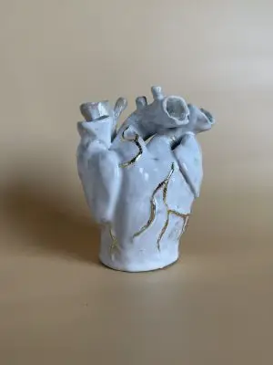 Heart sculpture LXIII by Stephanie Dyrby