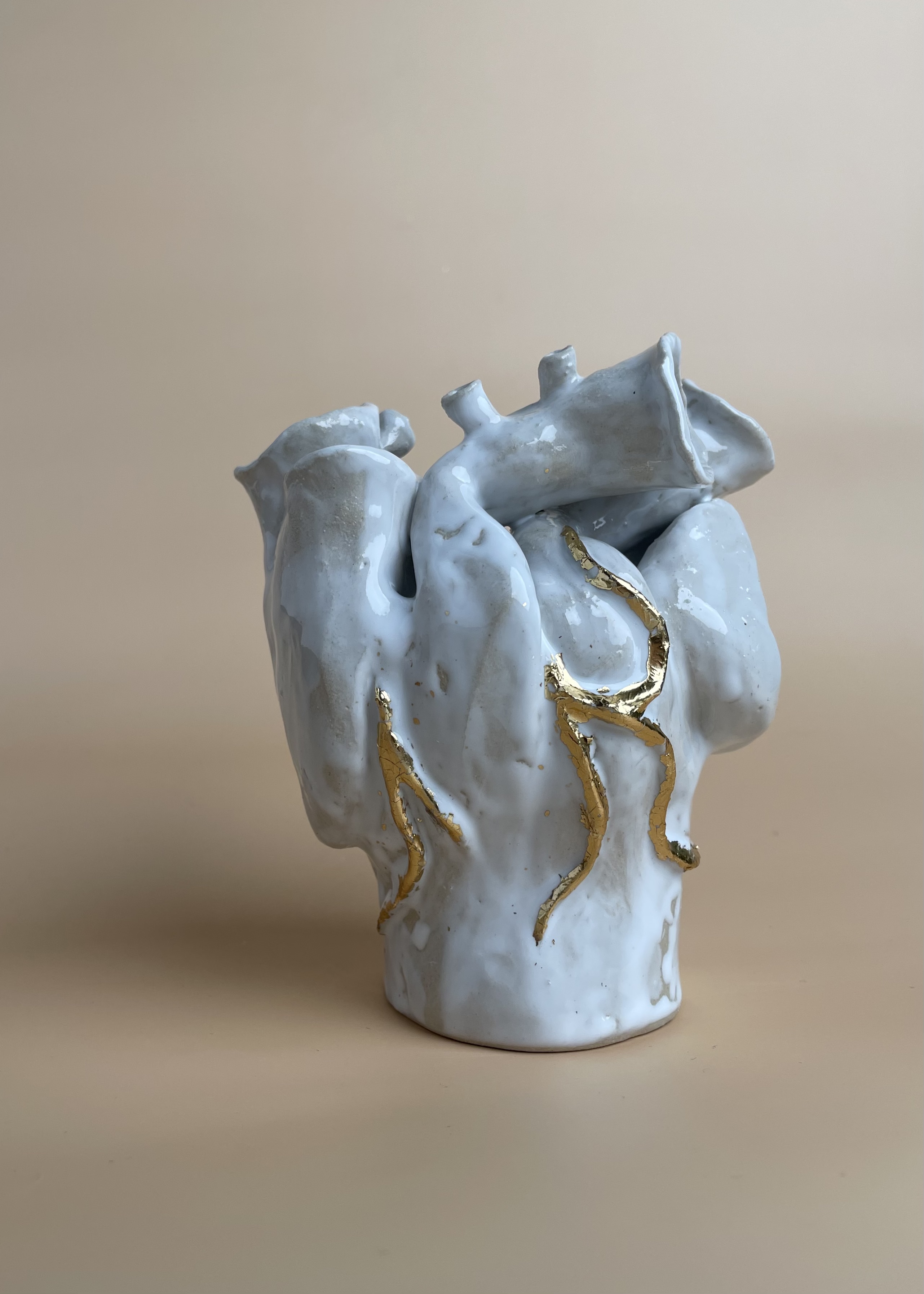 Heart sculpture by artist Stephanie Dyrby