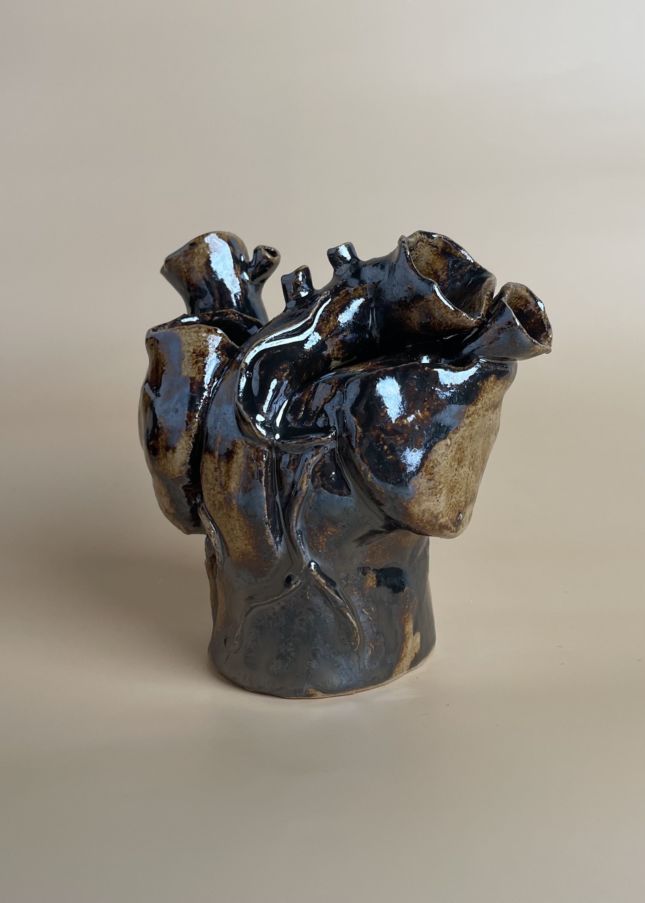 Heart sculpture by artist Stephanie Dyrby
