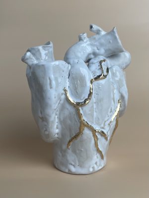 Heart sculpture by artist Stephanie Dyrby